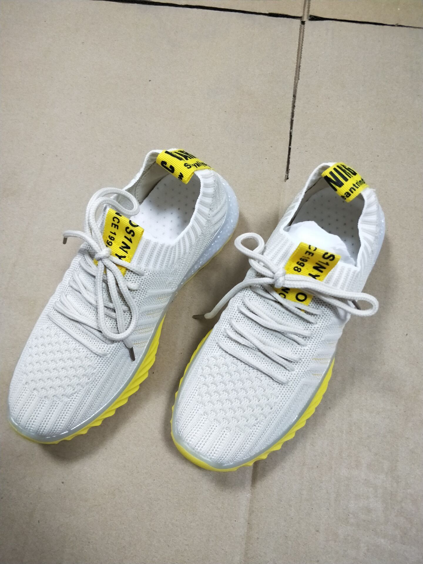 colorblock knitted breathable sneakers