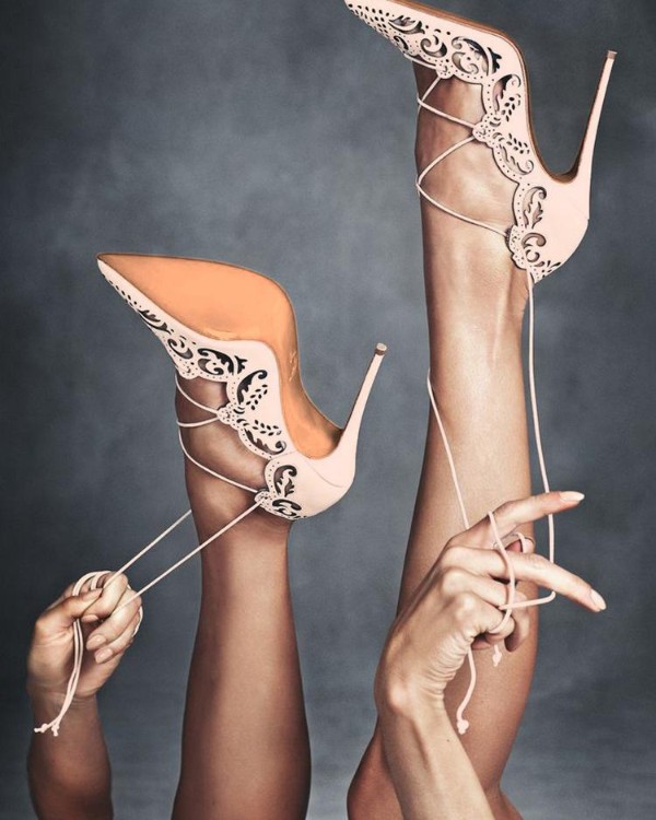 retro hollow out bandage stiletto pumps