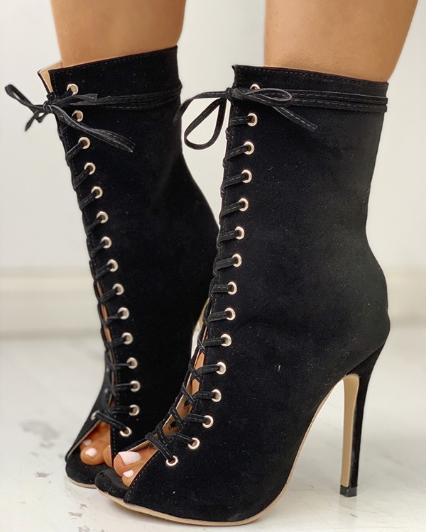 heeled boots