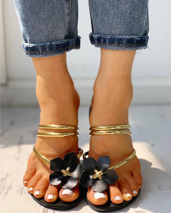 floral embellished toe ring casual sandals