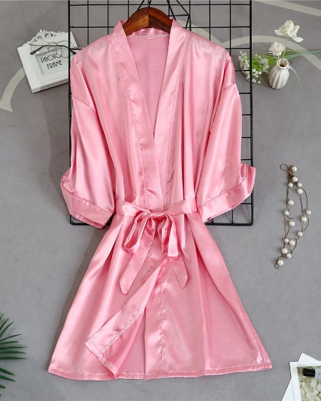 Embroidered Short Sleeve Sleepwear Robe