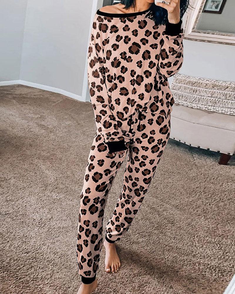 

Cheetah Print Long Sleeve Pajamas Set, Pink