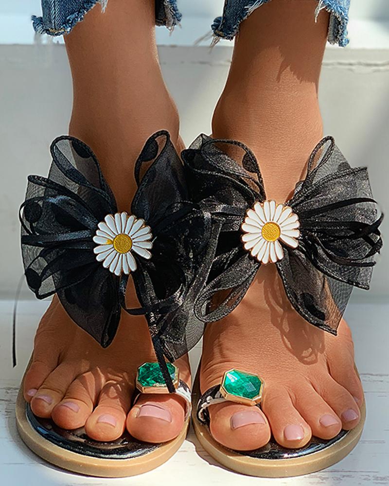 

Toe Ring Bowknot Daisy Pattern Flat Sandals, Black