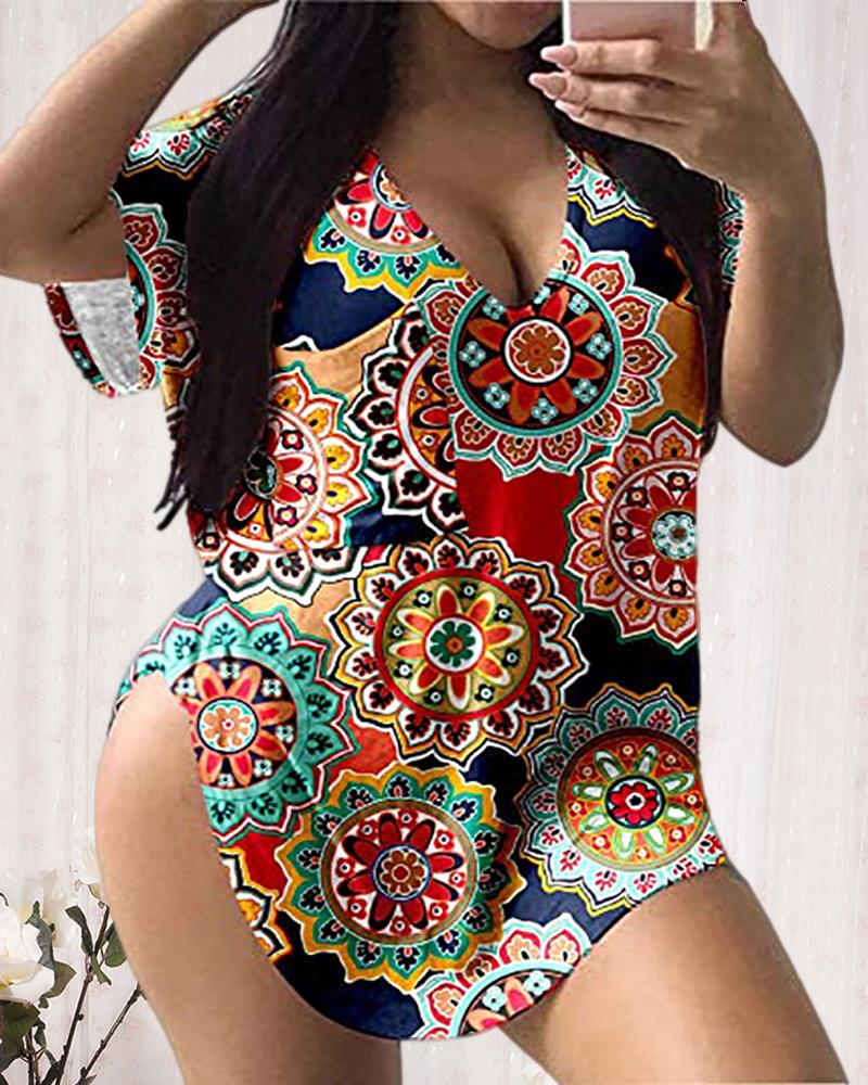 

All Over Print V Neck Short Sleeve T-shirt, Multicolor