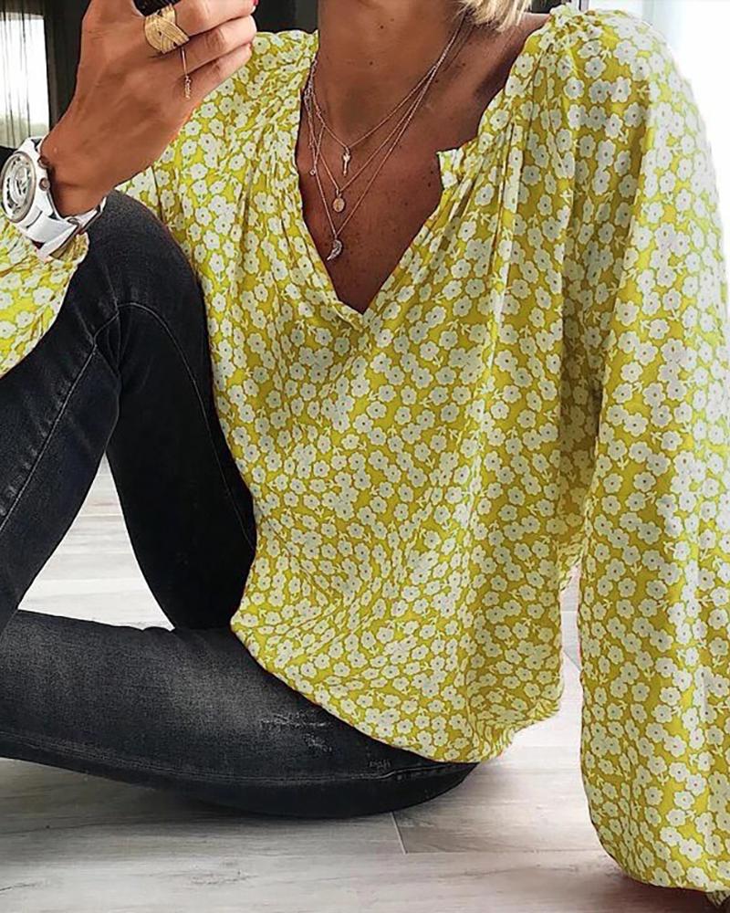 

V Neck Ditsy Floral Print Top, Yellow