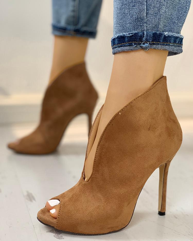 v shaped ankle boots