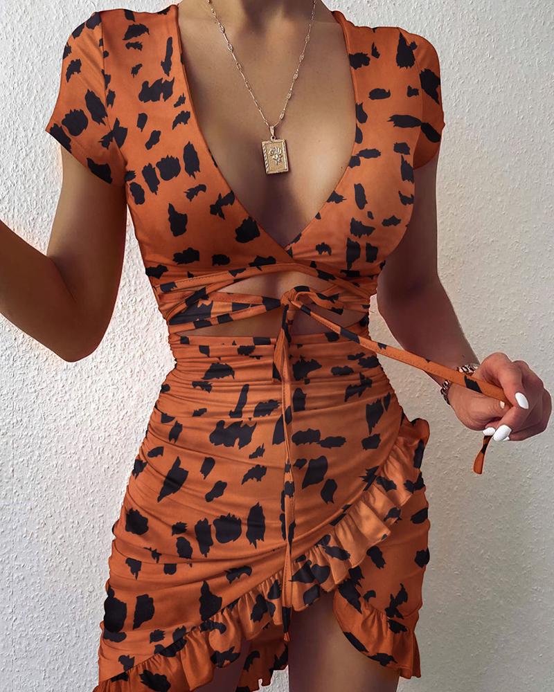 

Ruffles Cut Out Design Leopard Print Dress, Brown