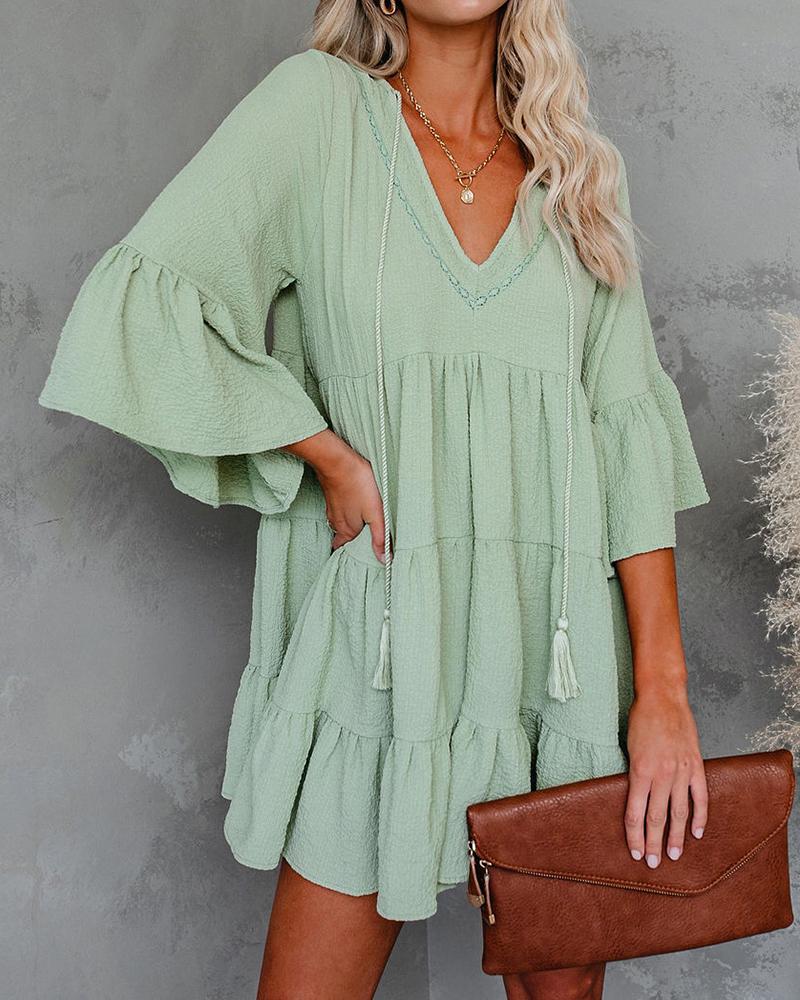 

Bell Sleeve Ruched Tassel Design Casual Dress, Green