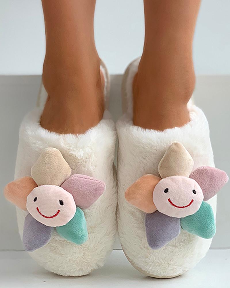 

Floral Pattern Fluffy Slippers, White