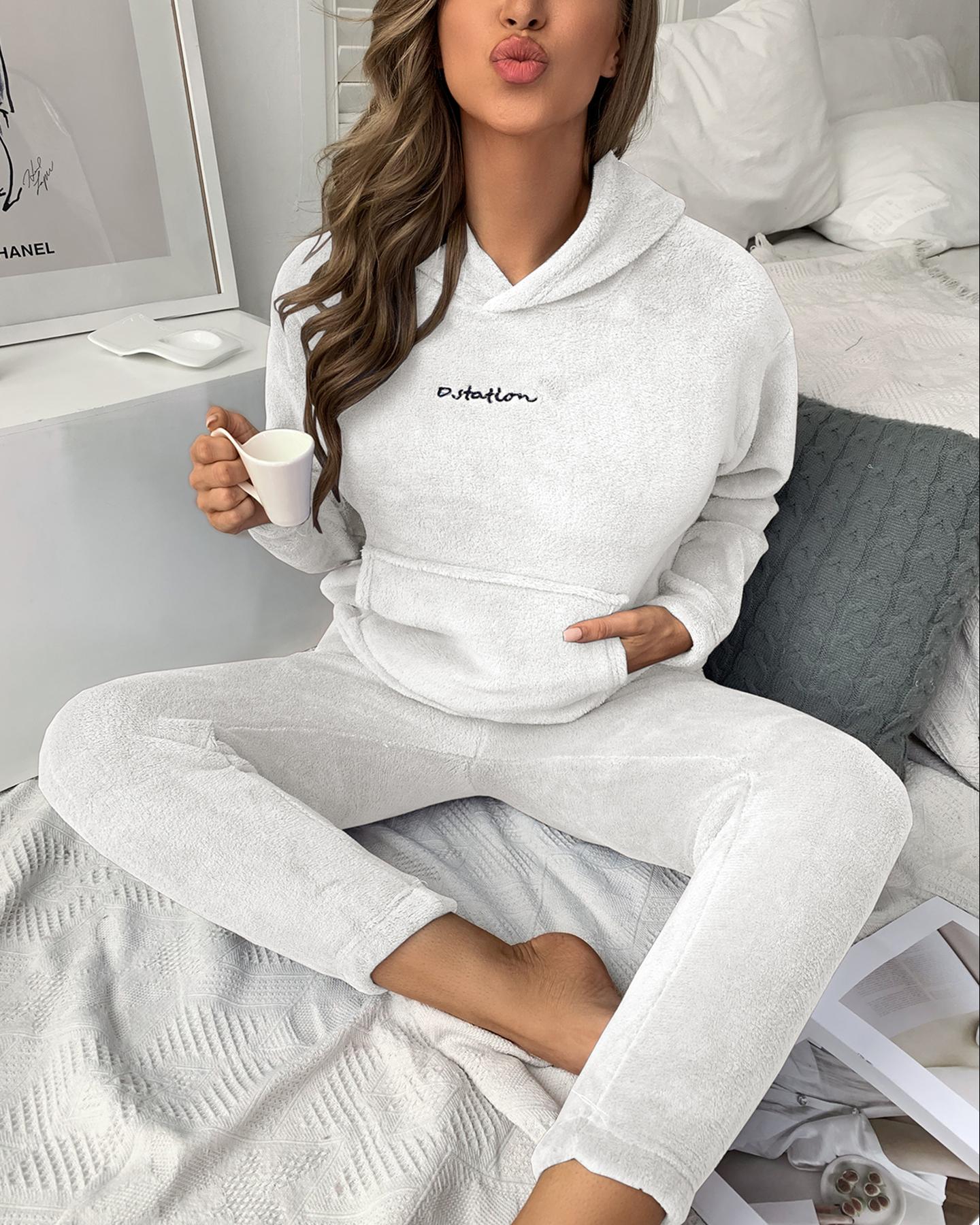 

Letter Pattern Teddy Hooded Top & Pants Set, White