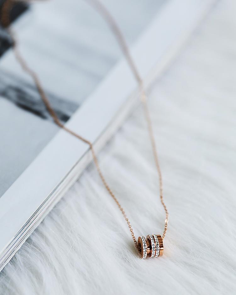 

Circle Pendant Chain Link Necklace, Rose gold