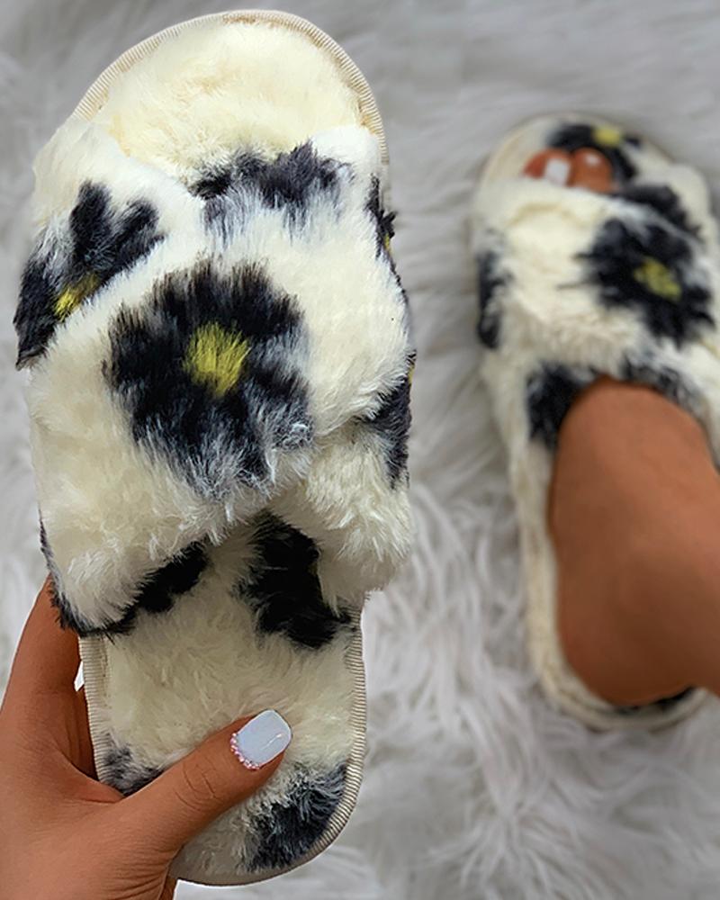 

Floral Print Cross Fluffy Slippers, Beige