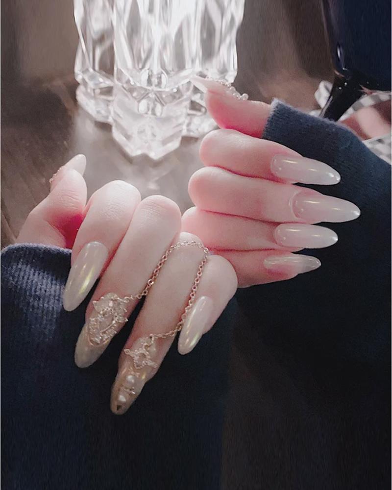 

Waterproof Jelly Chain Nail Tip, White