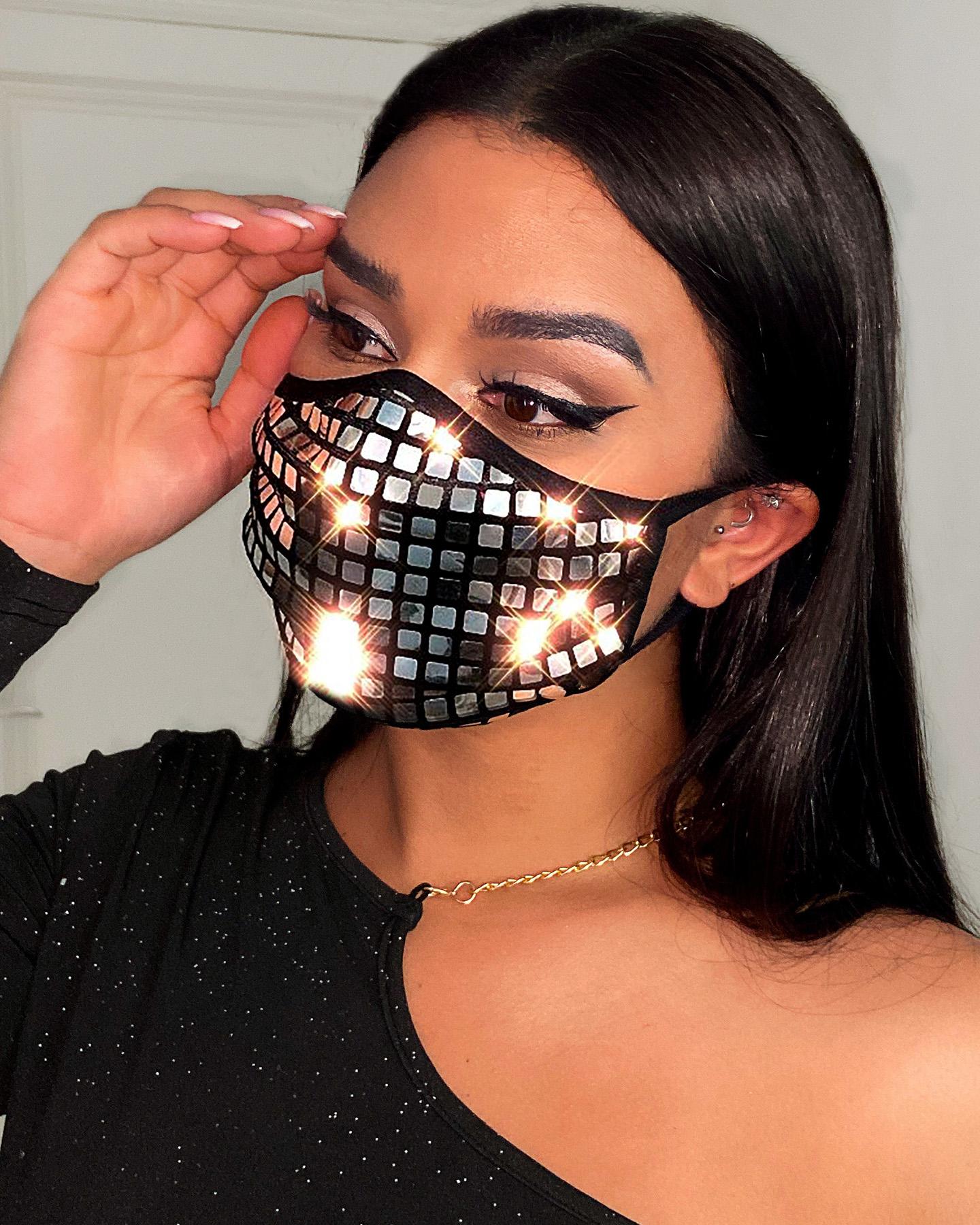 

Glitter Grid Pattern Breathable Ear Loop Mouth Mask Reusable, Silver