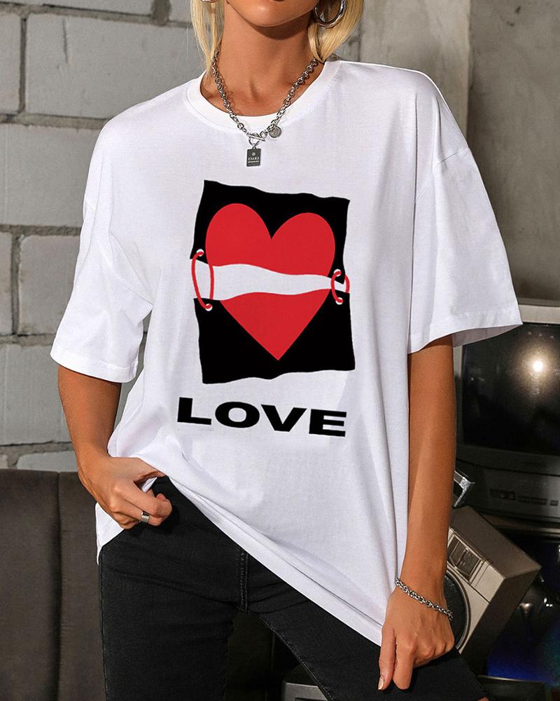 

Heart Patterns Print Short Sleeve T-shirts, White