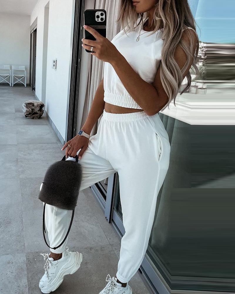 

Plain Sleeveless Round Neck Top & Pants Set, White