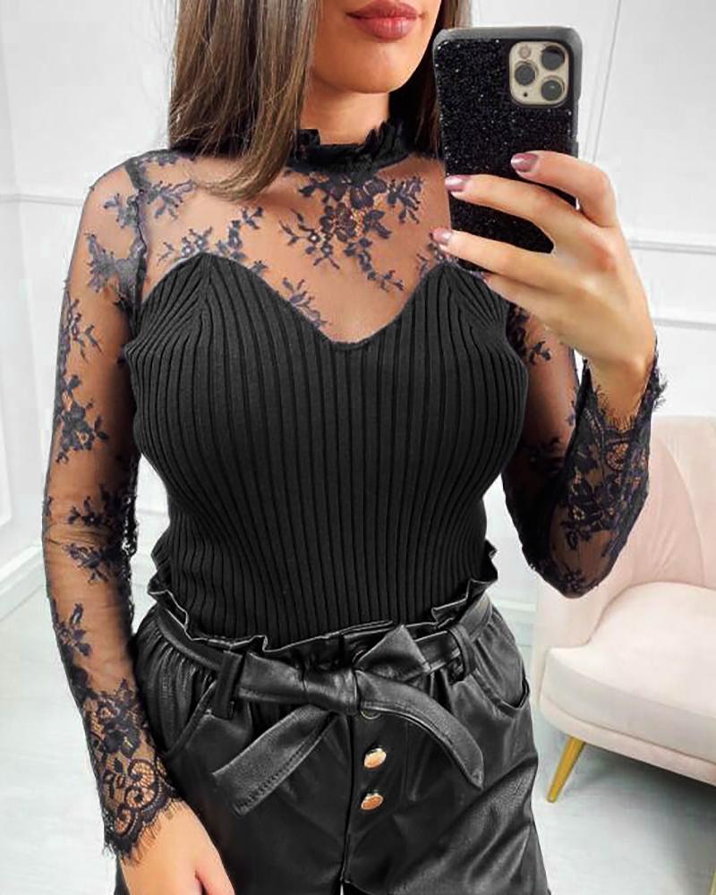 

Eyelash Lace Floral Pattern Top, Black