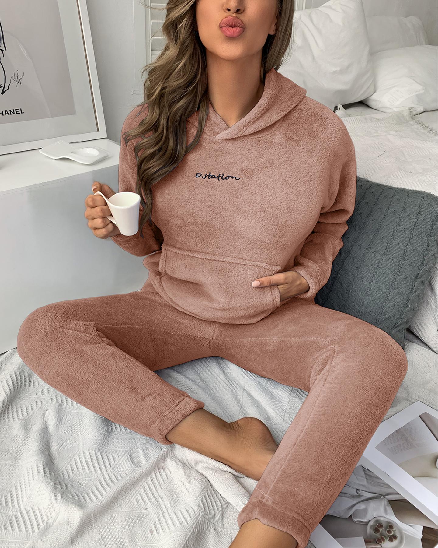 

Letter Pattern Teddy Hooded Top & Pants Set, Pink