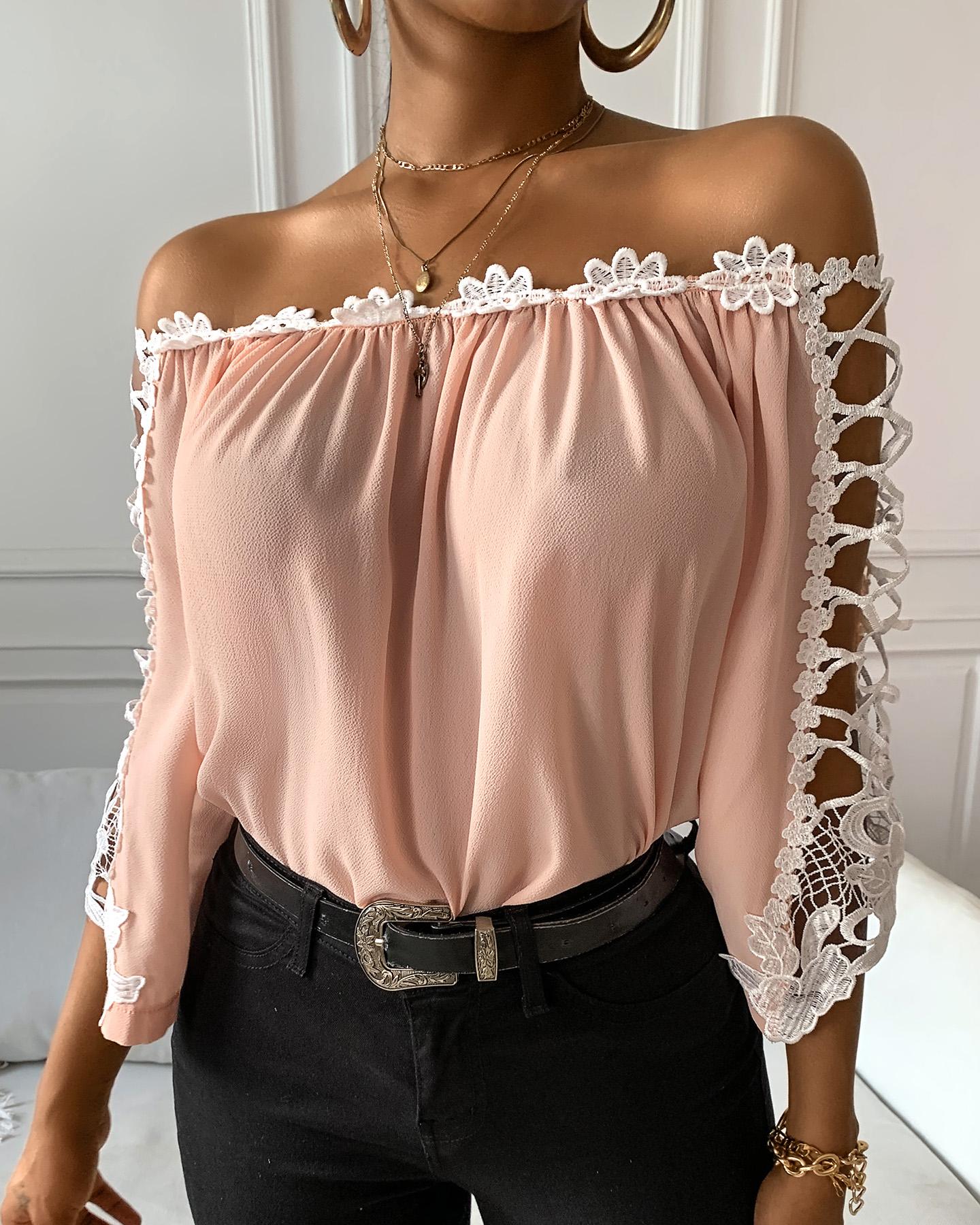 

Off Shoulder Flower Applique Top, Pink