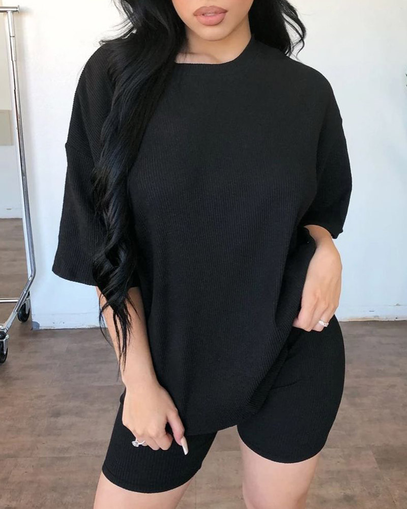

Half Sleeve Plain T-shirt & Shorts Set, Black