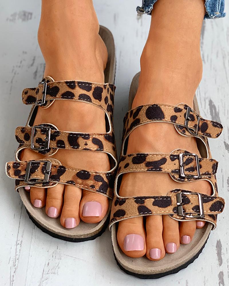 

Open Toe Cheetah Print Buckled Flat Sandals, Leopard