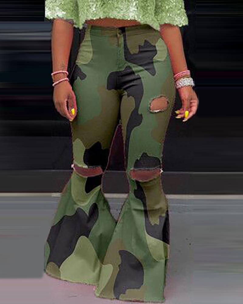 

Camouflage Print Cutout Flared Pants, Green