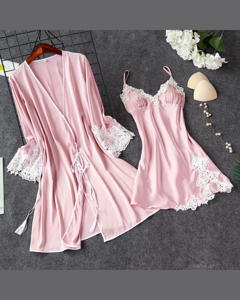 

Satin Robe & Underwire Cami Top, Pink