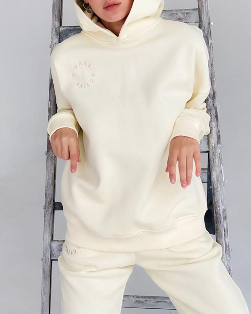 

Letter Pattern Velvet Hooded Top & Pants Set, Beige