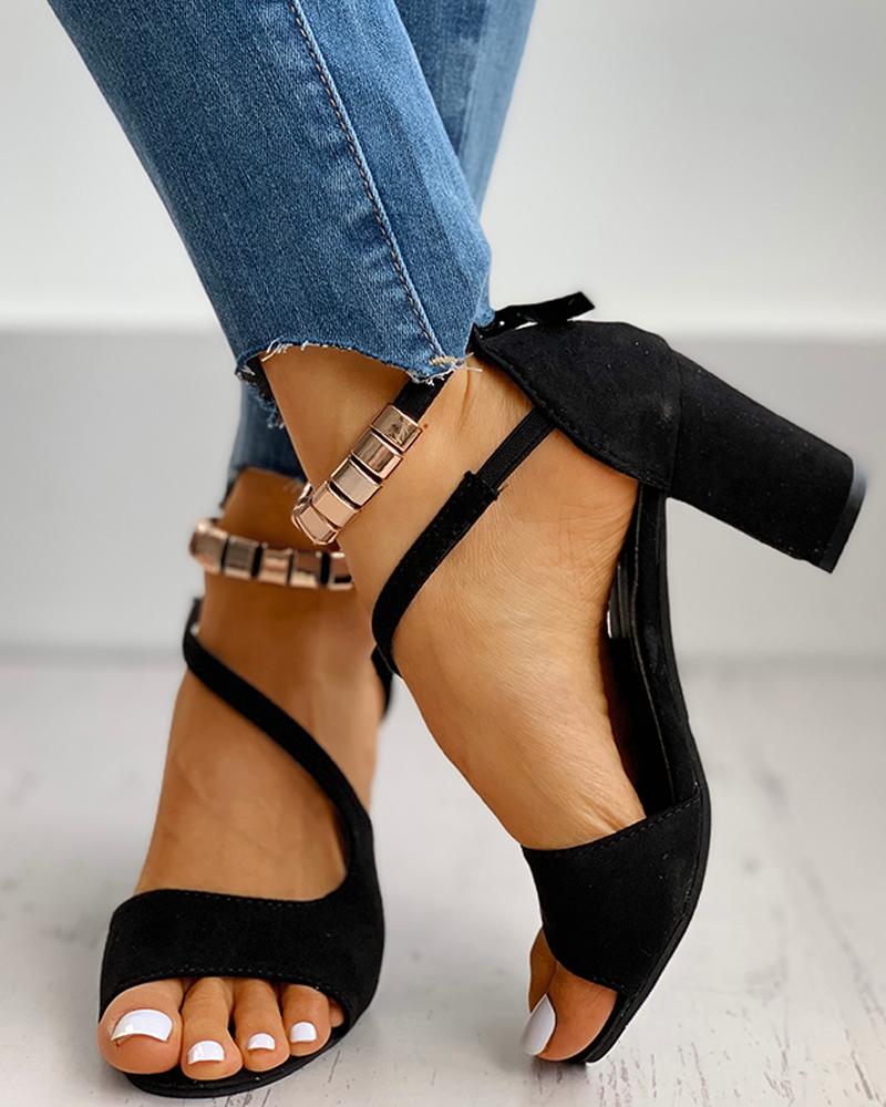 

Cut Out Beaded Strap Chunky Heeled Sandals, Black