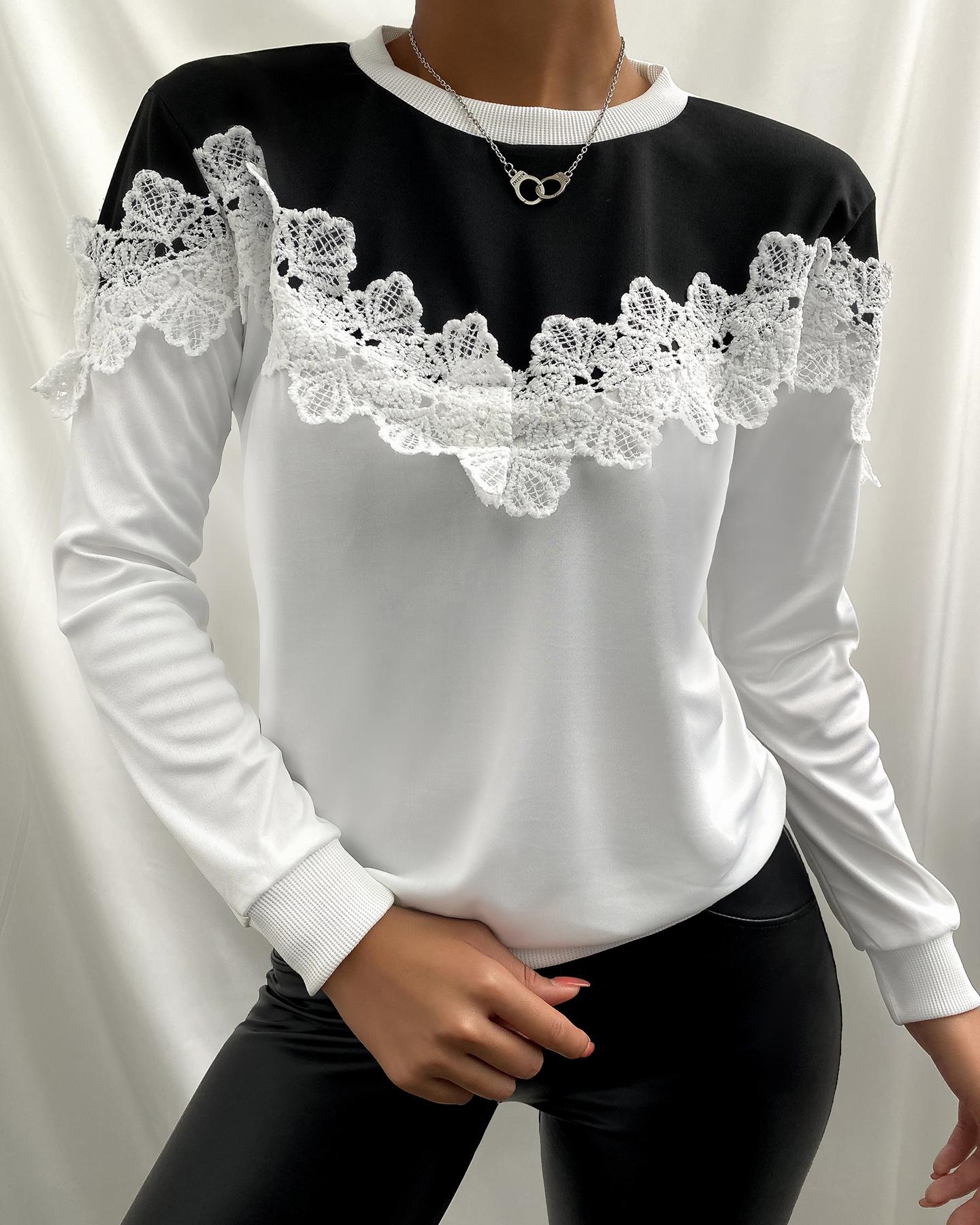 

Floral Lace Colorblock Top, Black&white