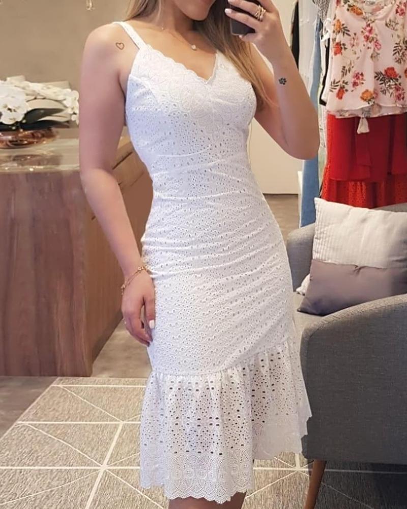 

Eyelet Embroidery Spaghetti Strap Mermaid Dress, White