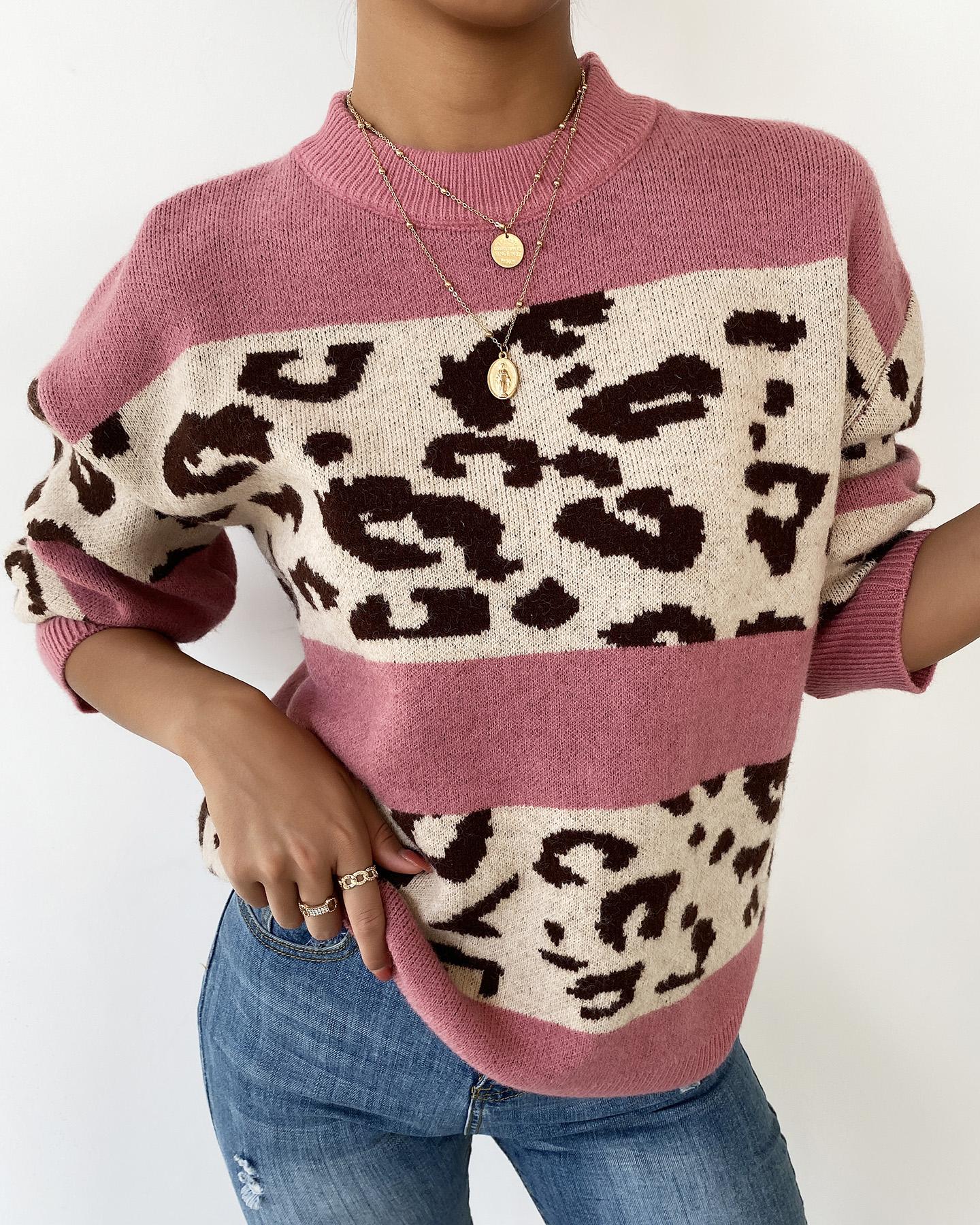 

Cheetah Print Long Sleeve Sweater, Pink