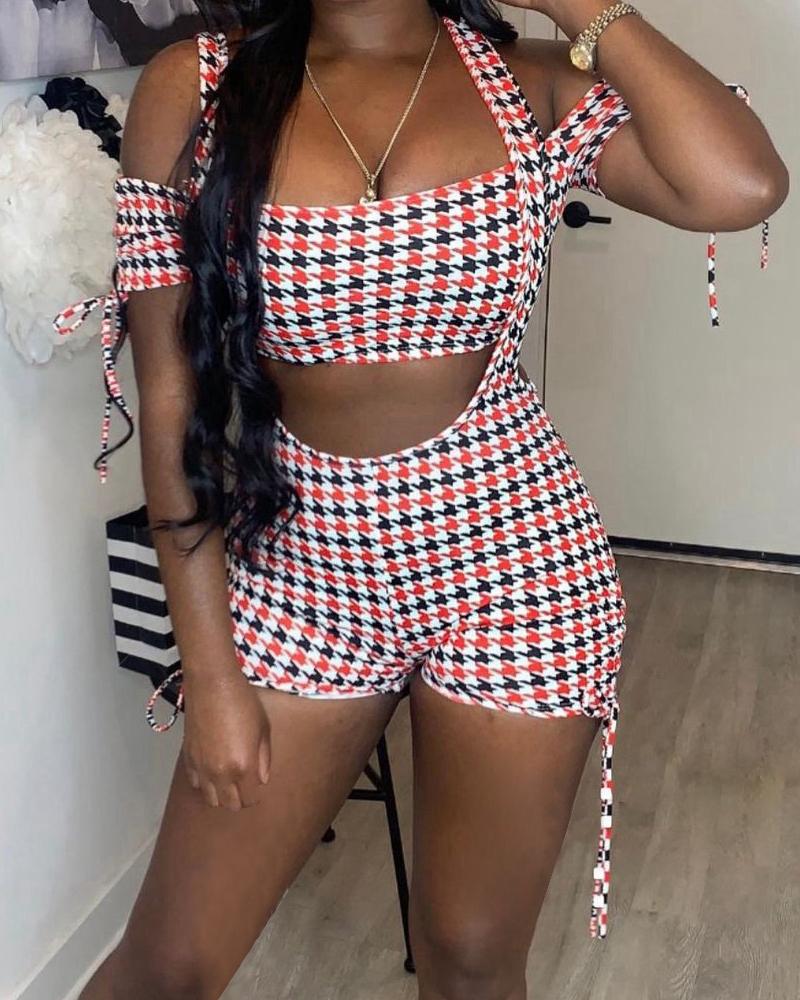 

Plaid Cut-out Skinny Tanks With Shorts Suit Sets, Red