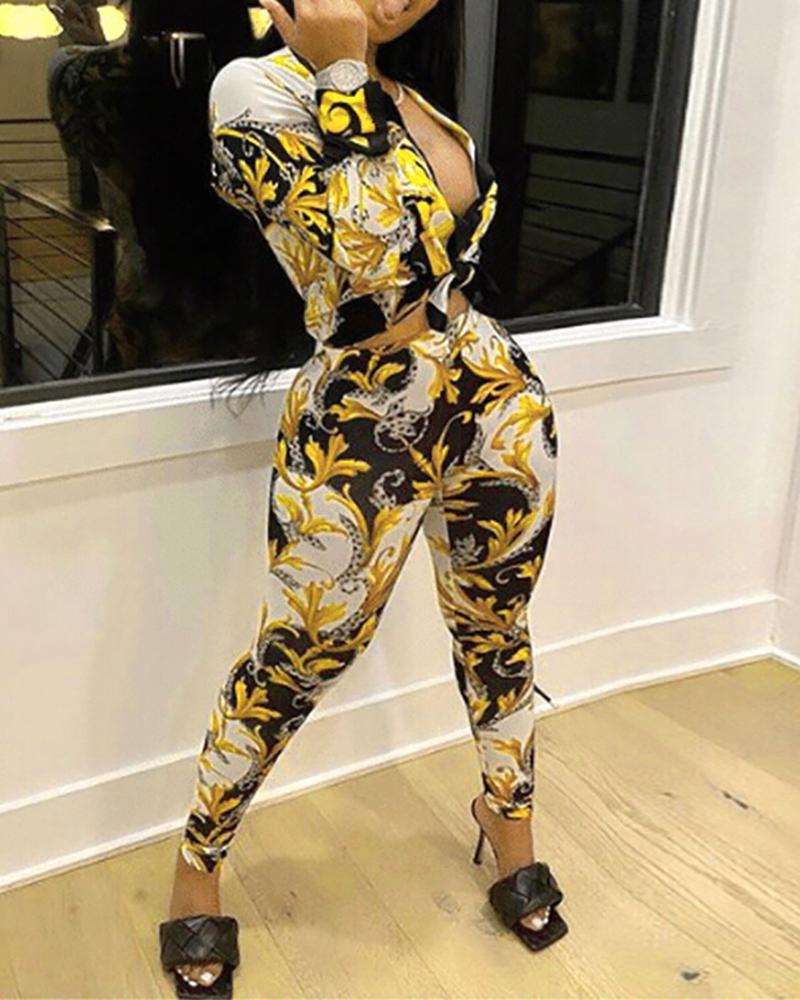 

Scarf Print Tie Front Crop Top & Pants Set, Gold