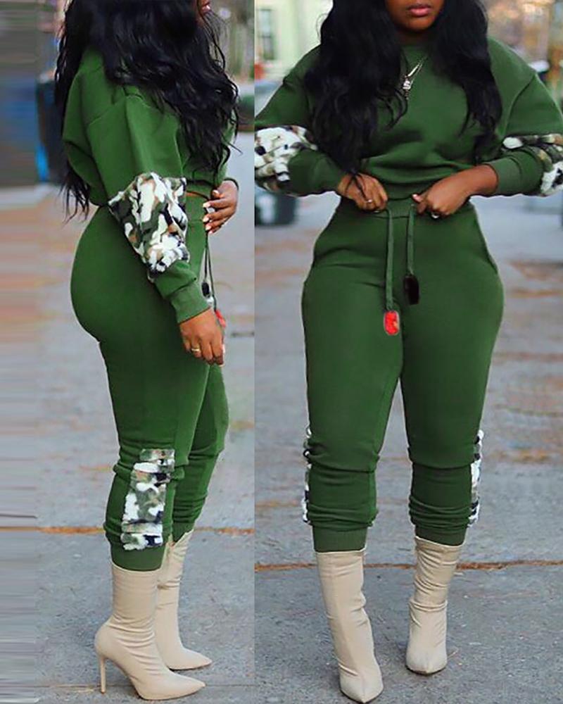 

Camouflage Print Colorblock Women Top & Drawstring Pants Set, Green