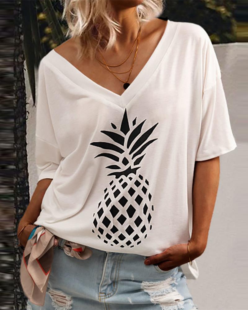 

V Neck Pineapple Print Casual T-shirt, White