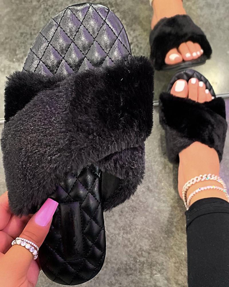 

Quilted Cross Fluffy Slippers, Black
