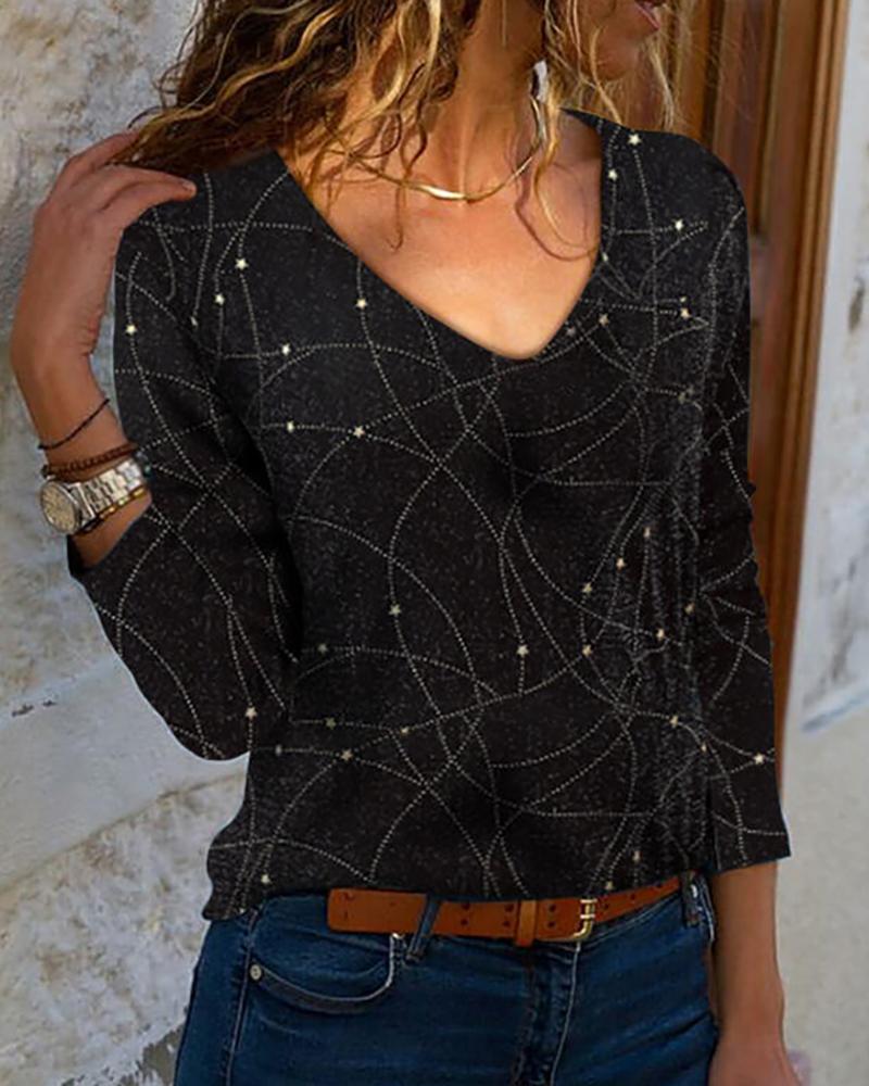

All Over Star Print V Neck T-shirt, Black