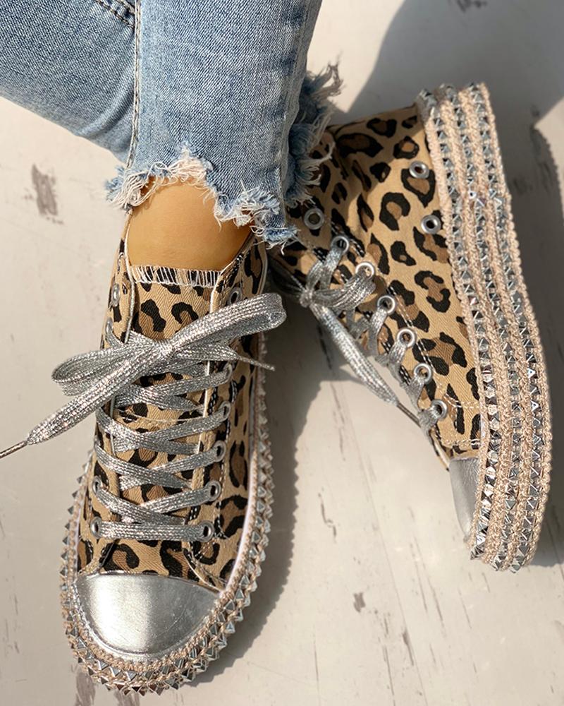 leopard rivet converse