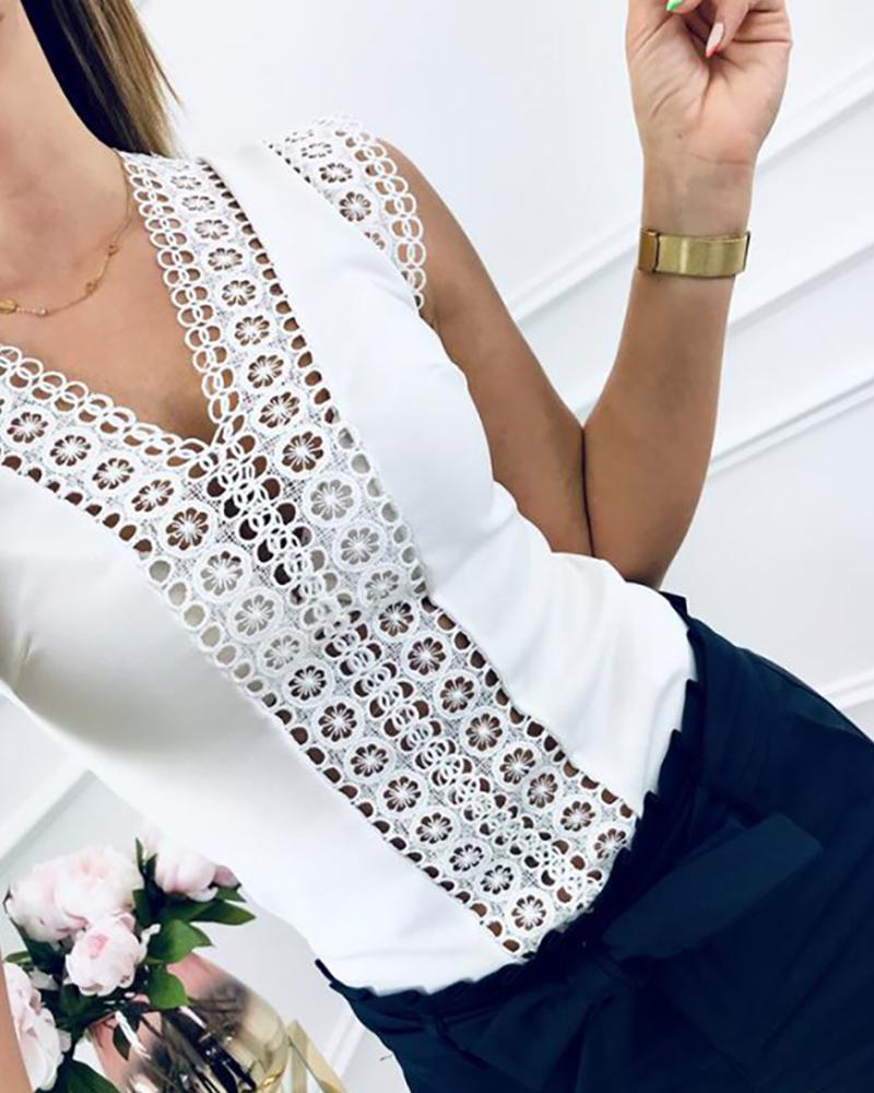 

Broiderie Lace Sleeveless Casual Top, White