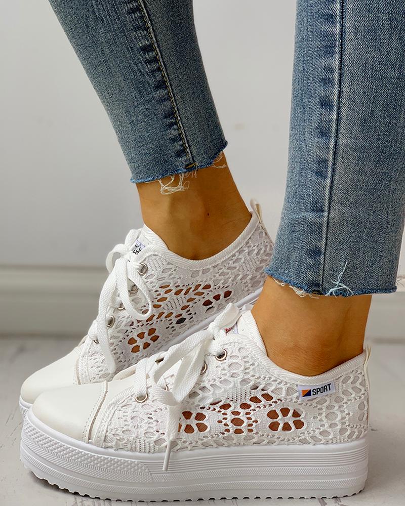 eyelet lace up sneakers