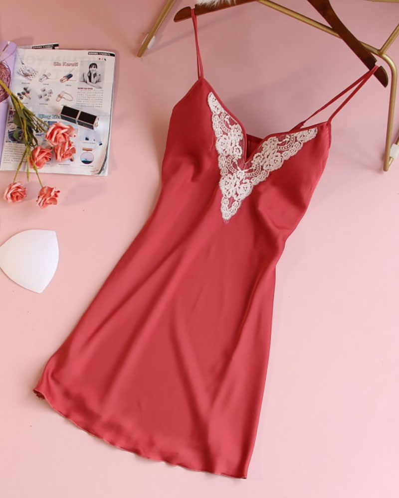 

Contrast Lace Padded Cami Slips, Red