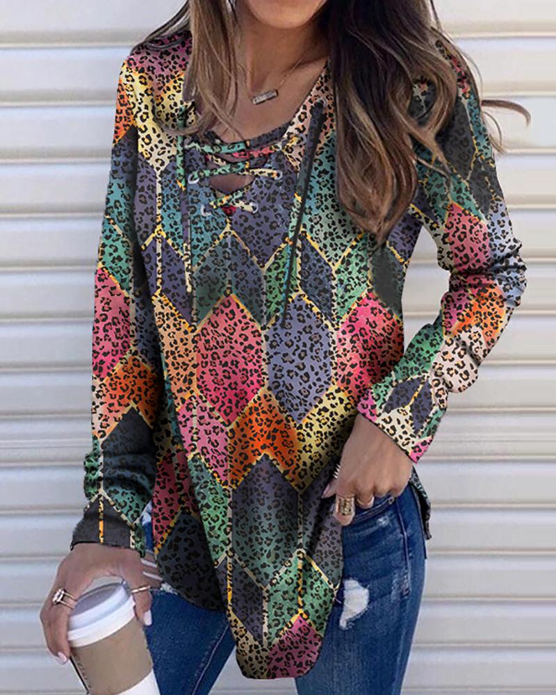 

Cheetah Print Colorblock Eyelet Lace-up Top, Multicolor