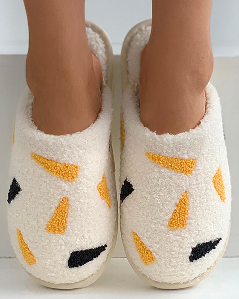 

Triangle Colorblock Fluffy Slippers, Beige