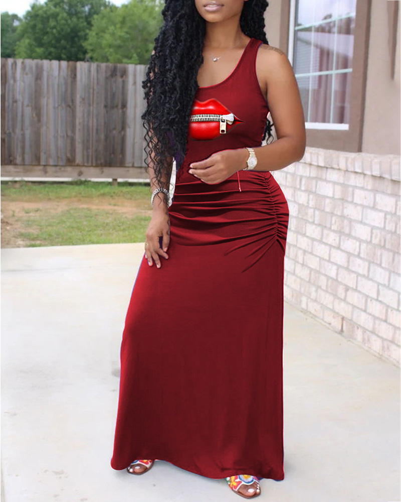 

Lip Print Sleeveless Ruched Casual Dress, Wine red
