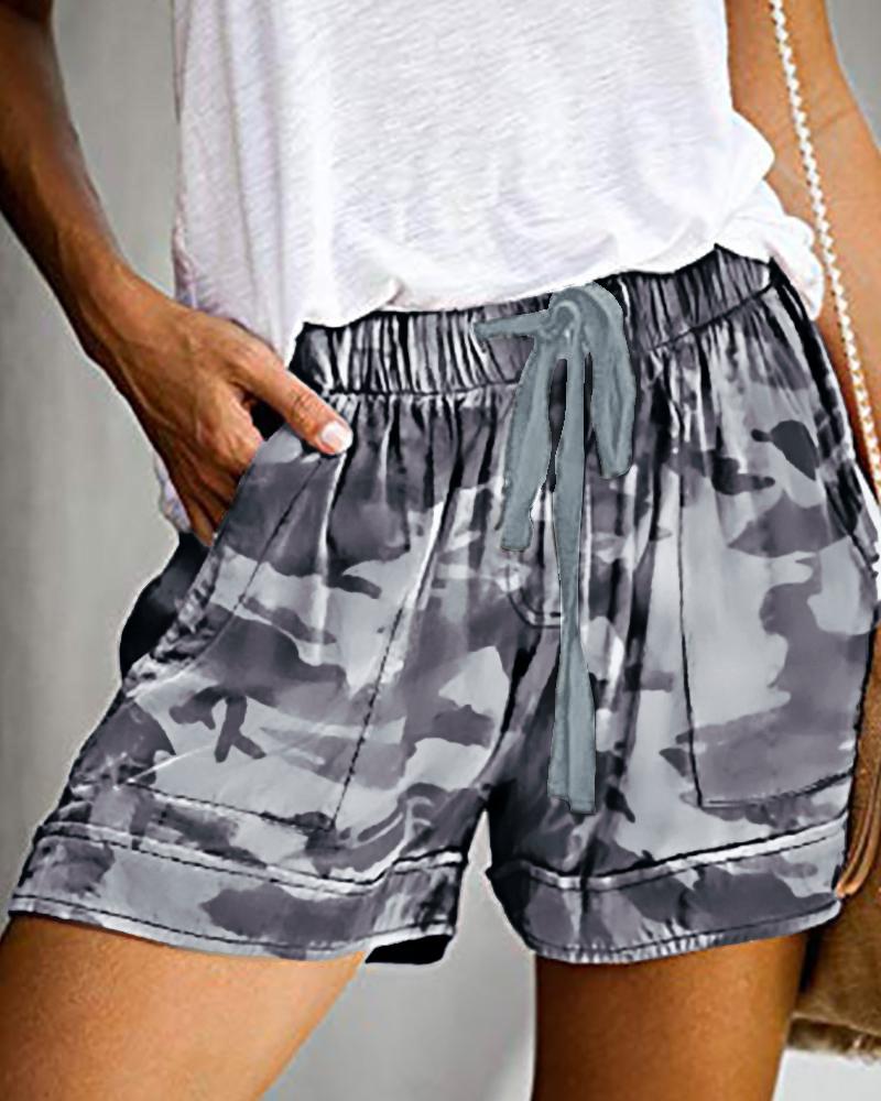 

Camouflage Floral Cheetah Print Casual Shorts, Army green