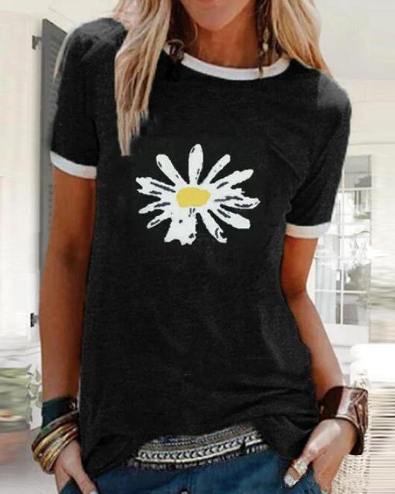 

Diasy Print Contrast Trim T-Shirt, Black
