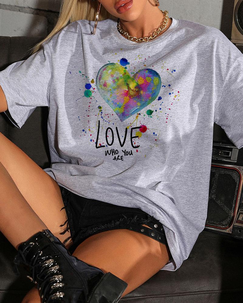 

Heart Patterns Print Short Sleeve T-shirts, Gray