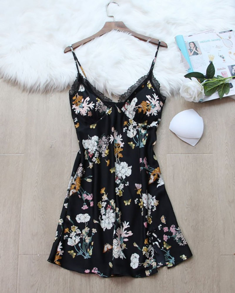 

Frill Hem Floral Print Contrast Lace Padded Spaghetti Strap Slip Sleepwear, Black