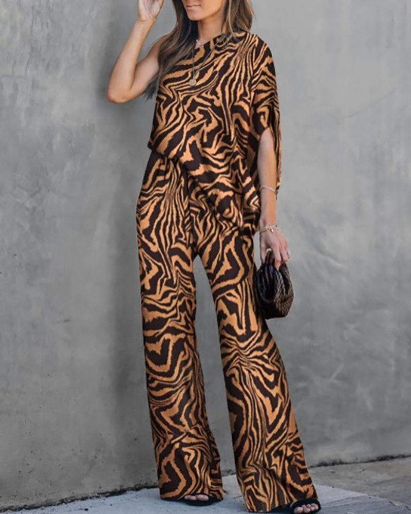 

Animal Print Batwing Sleeve Top & Pants Set, Brown